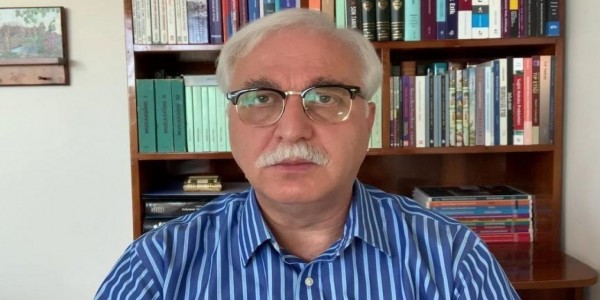Bilim Kurulu Üyesi Özlü: Okulların Açılması Riskli