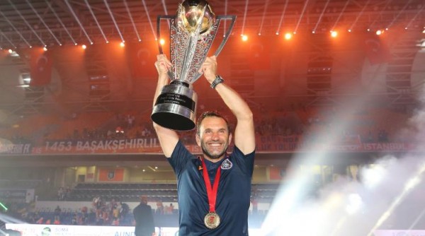 Başakşehir'i Tarihinde İlk Kez Şampiyon Yapan Okan Buruk Kovuldu