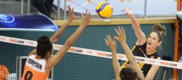 Eczacıbaşı, Galatasaray'ı Geriden Gelerek Yendi: 3-2