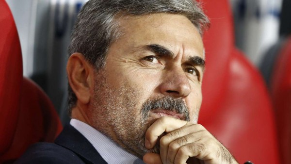 Okan Buruk'la Yollarını Ayıran Başakşehir Aykut Kocaman ile Anlaştı