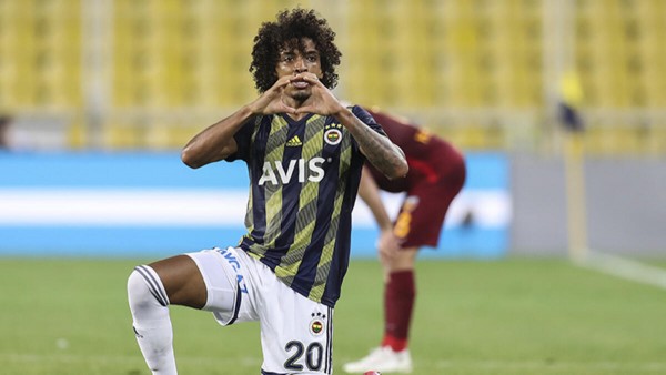 Galatasaray Derbisi Öncesi Sakatlanan Gustavo'nun Durumu Belli Oldu