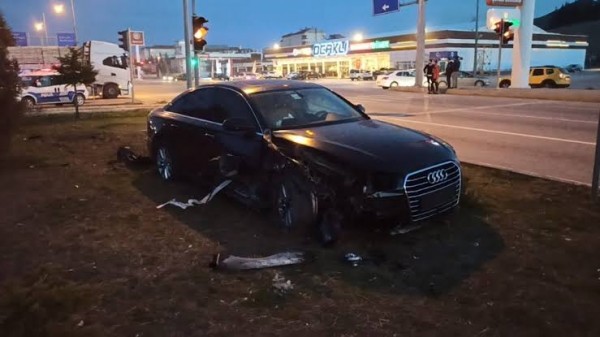 AKP Milletvekili Yediyıldız Trafik Kazası Geçirdi