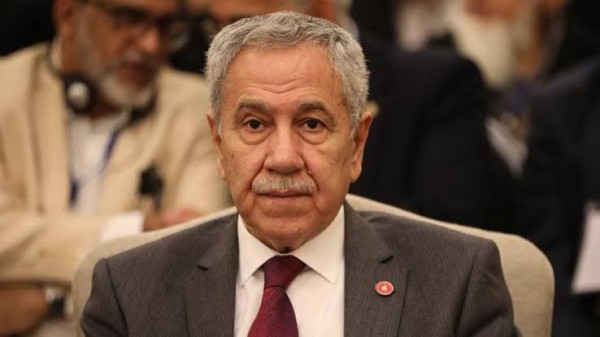 Arınç: Dünün Mücahitleri Bugün Müteahhit Oldu