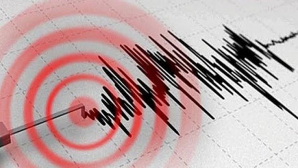 İzmir'de Deprem