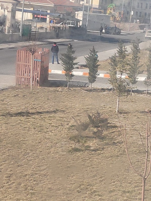 Kayseri'de Doğu Türkistanlıların Bulunduğu Ev Polis Tarafından Ablukaya Alındı