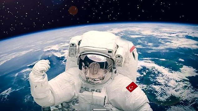 Uzaya Gidecek Türk Astronot İçin 3 Kişi Seçilecek