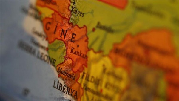 Gine'de Ebola Paniği: 4 Ölü