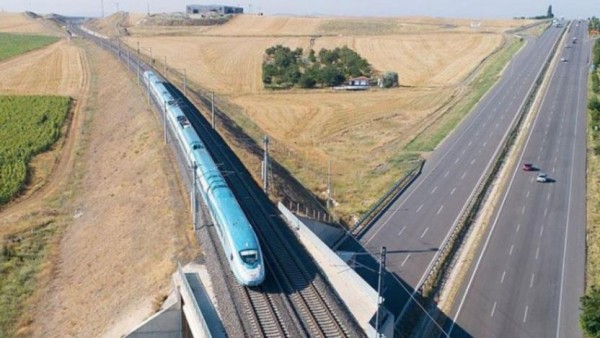 Bitmeyen Yola 700 Milyon Lira Fazladan Ödendi