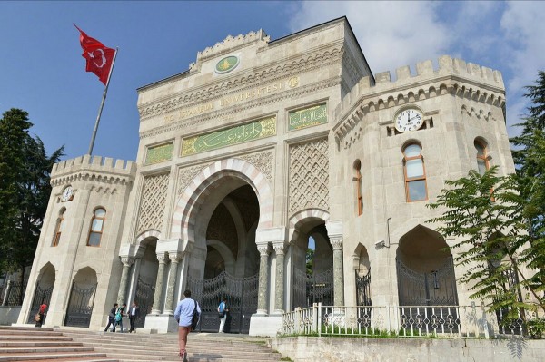 İstanbul Üniversitesi Dahil Bazı Üniversiteler Karma Eğitime Geçiyor