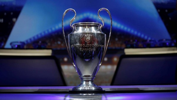 UEFA Şampiyonlar Ligi Grup Sistemi Değişiyor