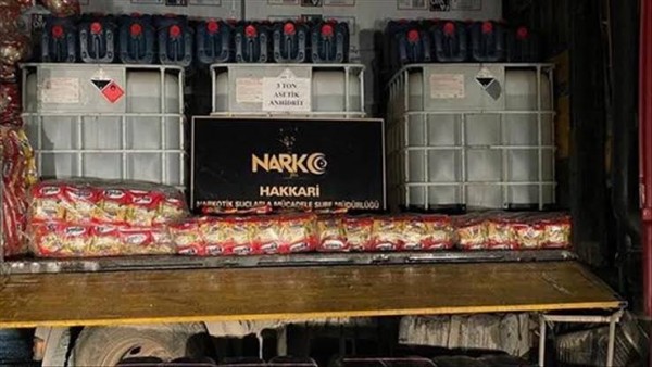 Hakkari'de Uyuşturucu Yapımında Kullanılan 3 Ton Asit Ele Geçirildi