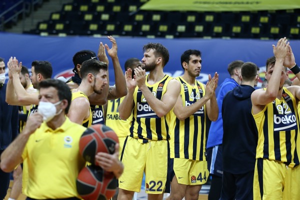 Fenerbahçe Beko Yenilmezlik Serisini Bozmadı: 89-84