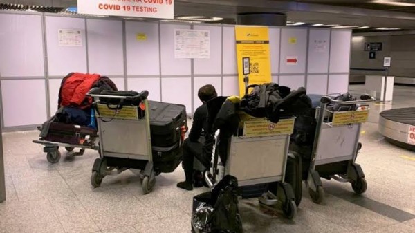 Fuar İçin Rusya'ya Giden Türk İş İnsanları Mülteci Muamelesi Görüyor