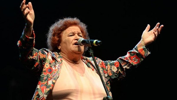Selda Bağcan'dan AKP'li Zengin'e Yanıt: 3 Defa Hapse Girdim Her Seferinde Çıplak Arandım