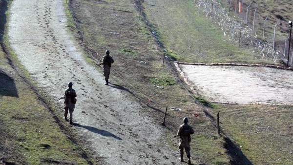 Yasa Dışı Yollarla Yurda Girmeye Çalışan 16 Suriyeli Yakalandı