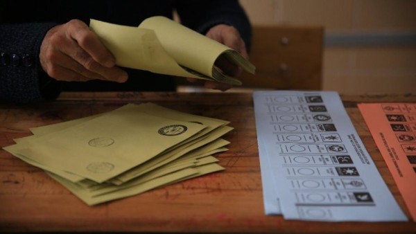 Seçim Yasası Pazarlığı: Baraj Yüzde 7 İttifak Barajı Yüzde 14