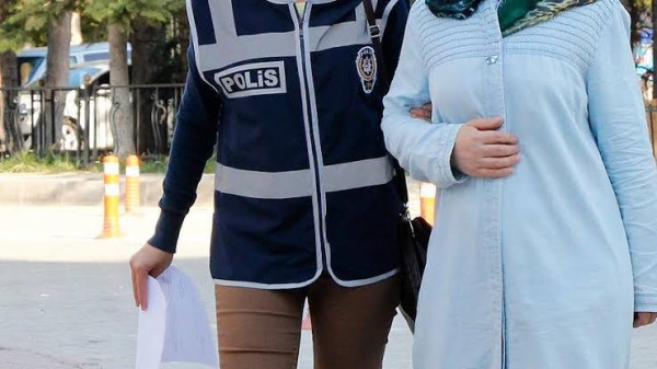 FETÖ Firarisi Kadın Sahte Kimlikle Yakalandı