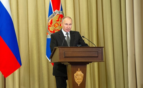 Putin: Dış Mihraklar Rusya'yı Zayıflatmaya Çalışıyor