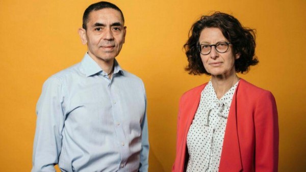 Prof. Dr. Uğur Şahin ve Dr. Özlem Türeci'ye ''Liyakat Nişanı'' Verilecek