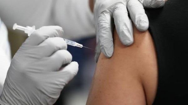 İngiltere, 20 Milyondan Fazla Vatandaşını Aşıladı