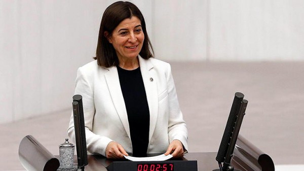 AKP'li Milletvekili Aksal: Vakaları Kongrelere Bağlamak Haksızlık 