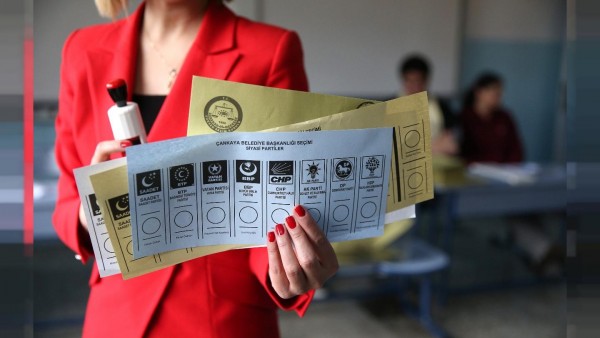 Seçim Anketi: Cumhur İttifakı Yüzde 42, Millet İttifakı Yüzde 40