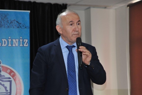 Ahmet Şimşirgil'in Bir İntihali Daha Ortaya Çıktı