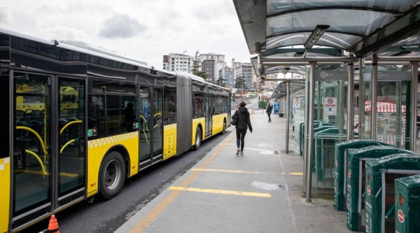 İstanbul’da Toplu Taşımadaki Yaş Sınırlaması Kaldırıldı