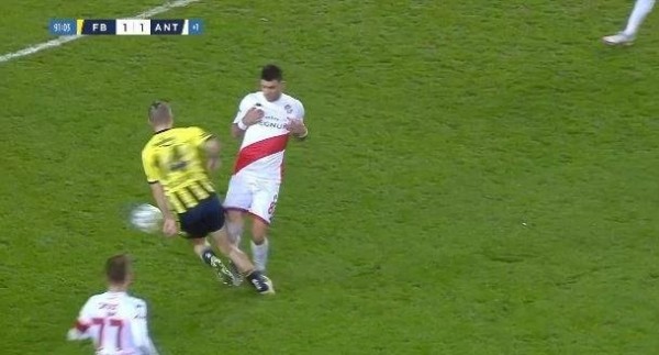 Fenerbahçe'den Penaltı Pozisyonu Açıklaması
