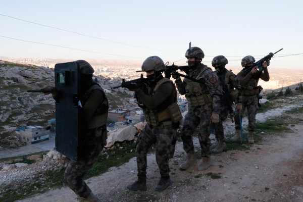 Şanlıurfa'da Mağaralara Operasyon: 29 Gözaltı