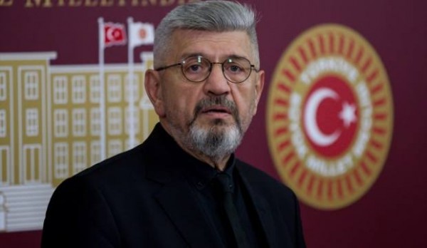 Eski Saadet Parti'li Cihangir İslam CHP'de