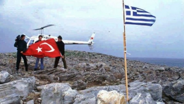Yunanistan Meis Adası'na Hücumbot Konuşlandırdı