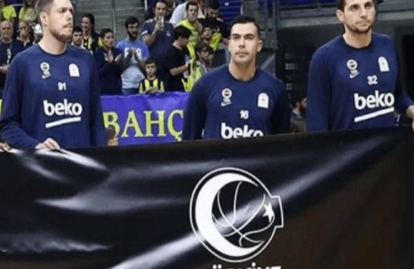 Eski Fenerbahçeli Sloukas: Atatürk Pankartını Taşıyamazdım Ben Yunanım