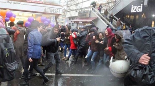 Hak İhlalleri Raporu: Eylemlerde 722 Kişi Gözaltına Alındı