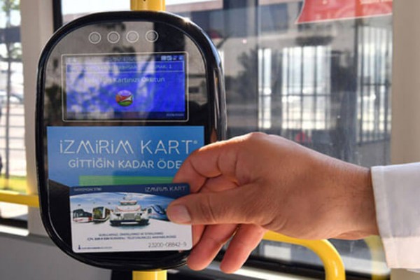 İzmir'de HES Kodu Olmadan Adım Atılamayacak