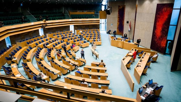Seçim Arifesindeki Hollanda'da Müslümanlara 'Oy Kullanmayın' Baskısı