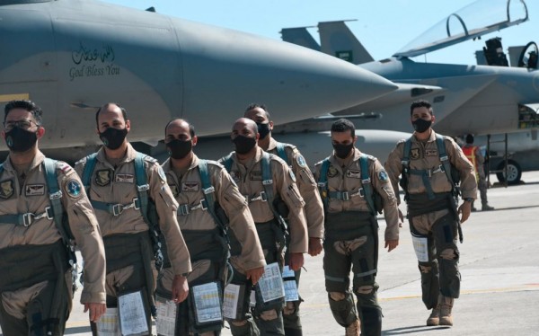 Suudi Arabistan Jetleri Girit'te Konuşlandı
