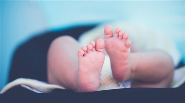 2 Aylık Bebek Koronavirüs Sebebiyle Hayatını Kaybetti