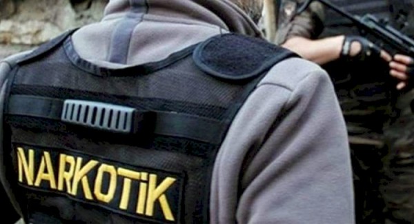 İzmir’de Uyuşturucu Operasyonları: 29 Kişi Tutuklandı