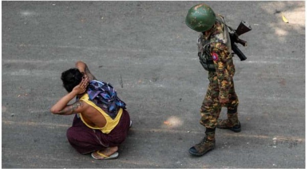 BM: Myanmar'daki Darbe Karşıtı Barışçıl Gösterilerde 138 Kişi Öldürüldü