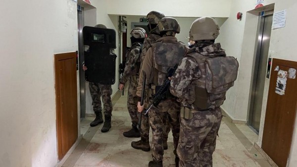 Istanbul'da 11 İlçede IŞİD Operasyonu