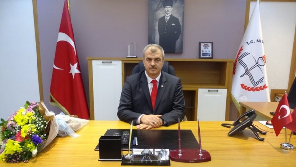 'İstiklal Marşı'nı Kısık Sesle veya İçten Okuyun' Talimatı