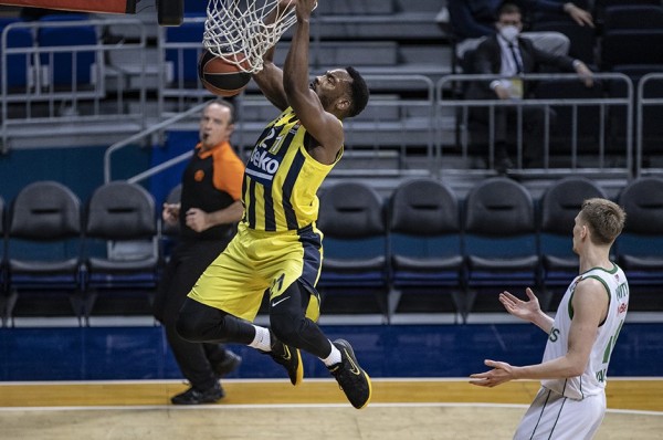 Fenerbahçe Beko Zalgiris Kaunas'ı Ezdi Geçti