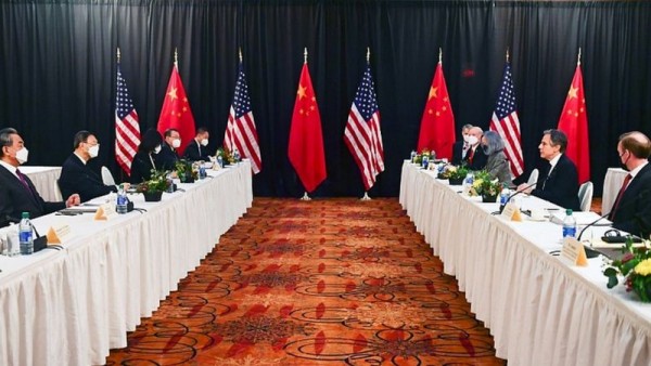ABD ve Çin Arasındaki Alaska Görüşmesi Hararetli Başladı
