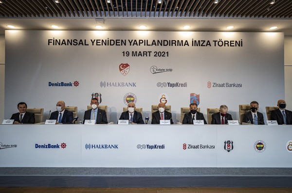 Dört Büyükler, Bankalar Birliği ile Anlaşma İmzaladı