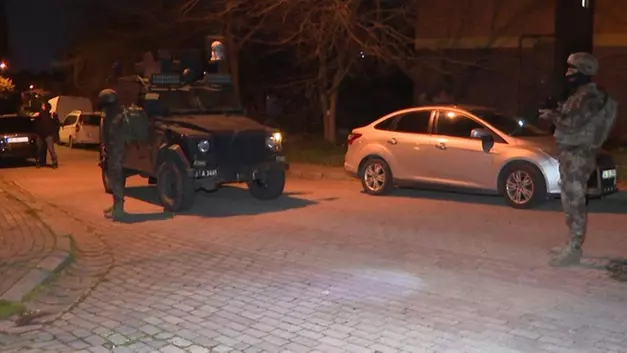 Istanbul'da PKK Operasyonu: HDP'li 2 İlçe Başkanı Gözaltında