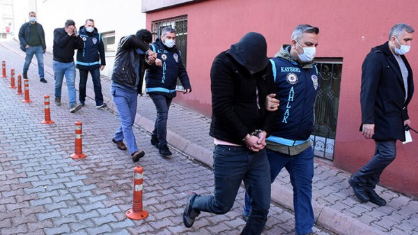Kayseri’de Fuhuş Operasyonu: 4 Gözaltı