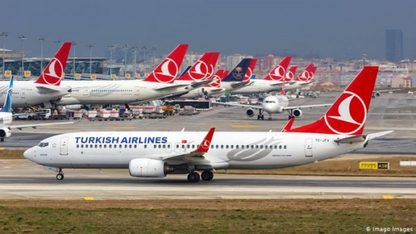 Uçaktaki Bebek Kalp Krizi Geçirince Acil İniş Yapıldı