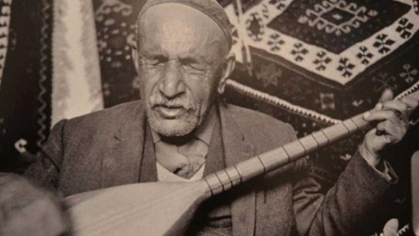Âşık Veysel Şatıroğlu Vefatının 48. Yılında Anılıyor