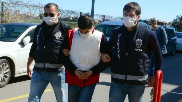 Babasının Katilini 19 Yıl Sonra Öldürttü